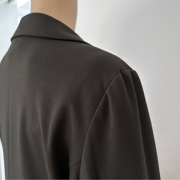 SANDRO Elegant Peplum Hem Blazer - Picture 7 of 10